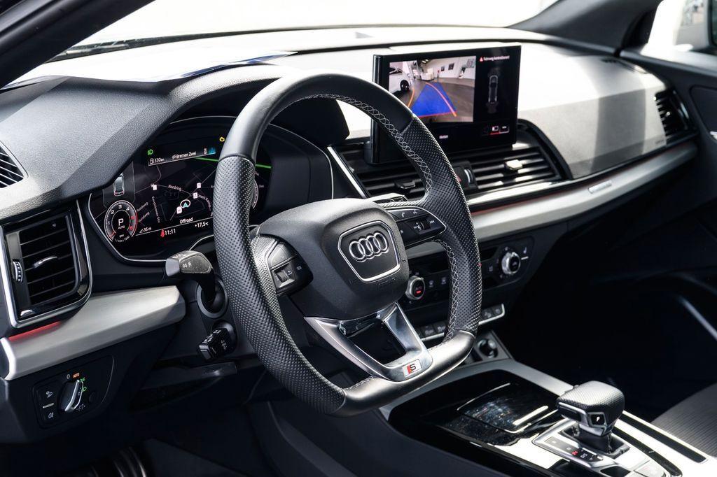 Audi Q5 40 TDI S line +AHK+KAMERA+LED+NAVI+APP+CARBON