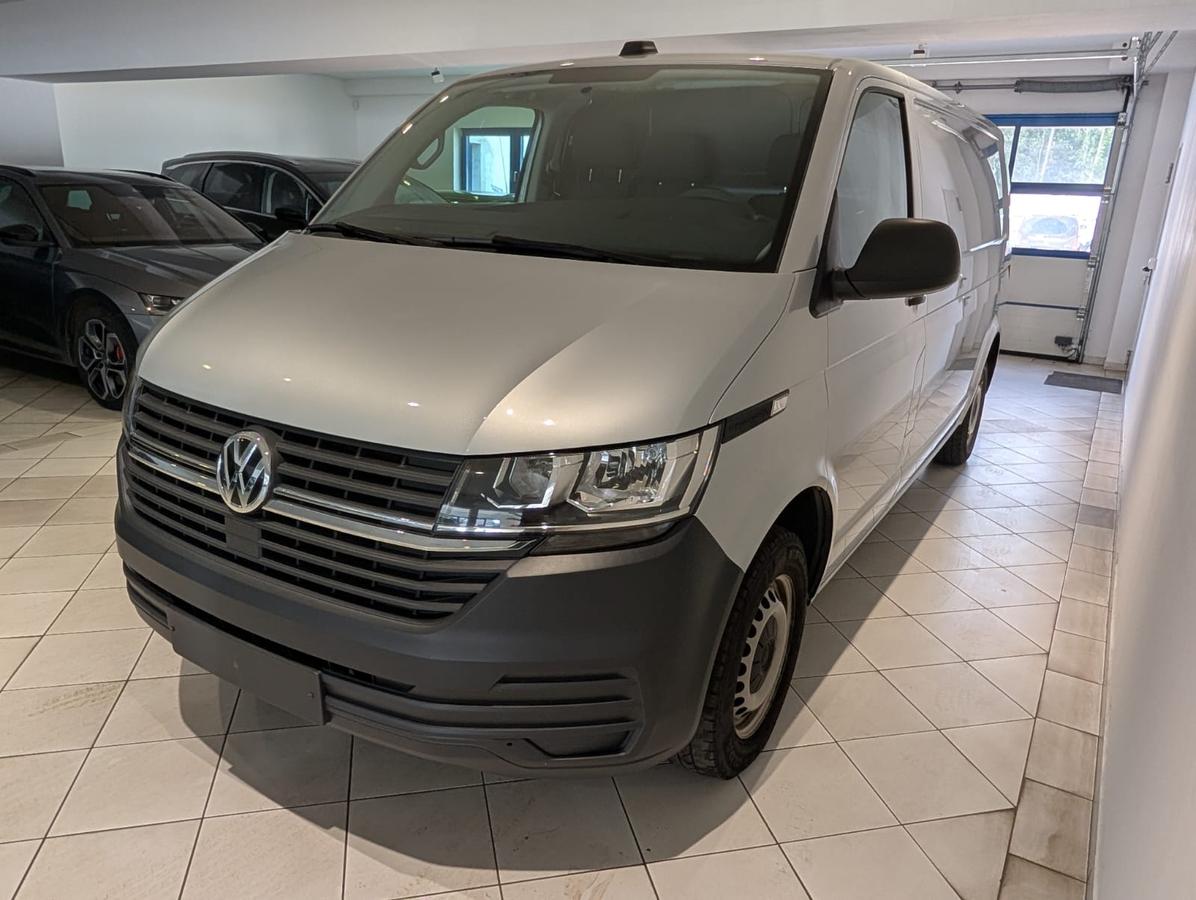 Volkswagen T6 Transporter T6.1 lang NAVI PDC SHZ APP 1.Hand