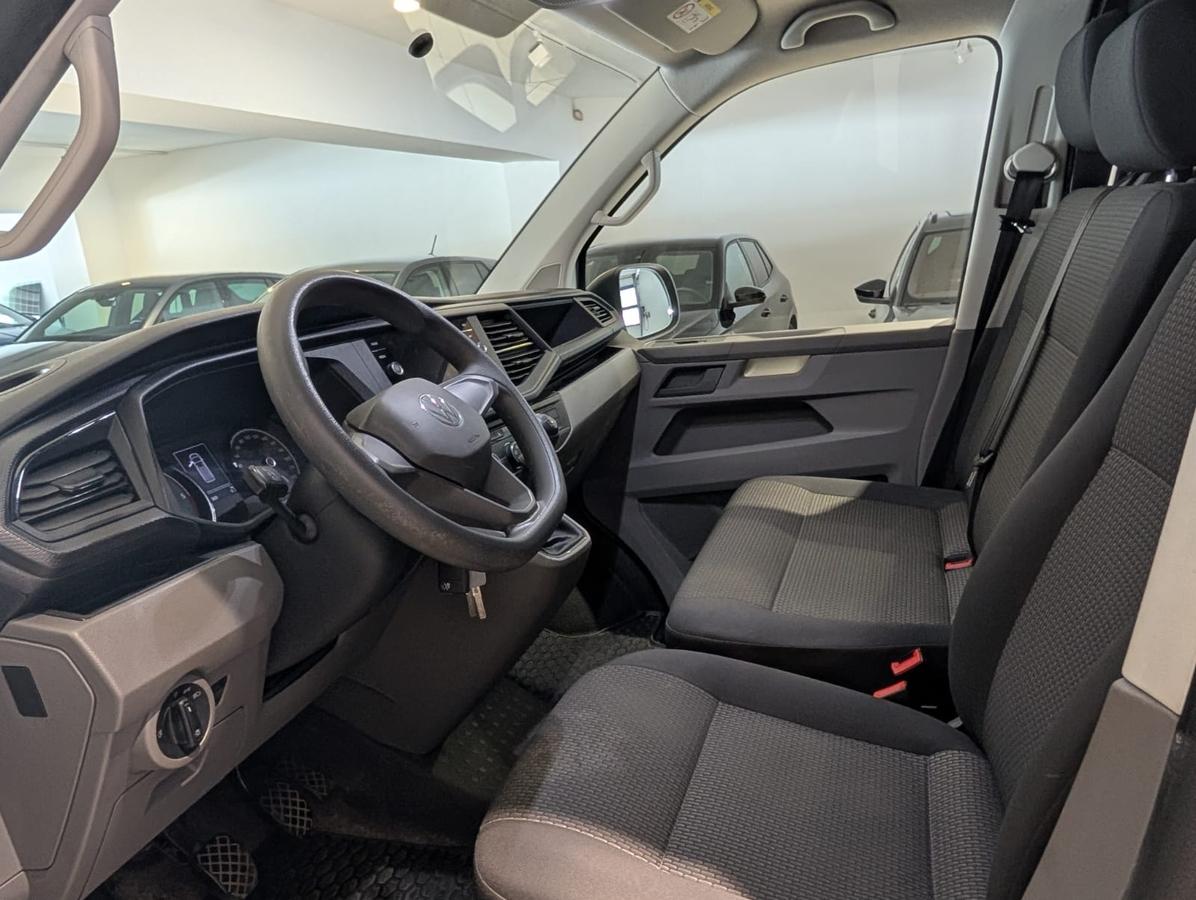 Volkswagen T6 Transporter T6.1 lang NAVI PDC SHZ APP 1.Hand