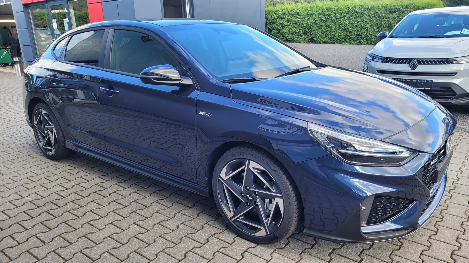 Hyundai i30 Fastback N Line*LED*Navi*Shzg*PDC*Cam*18Zoll
