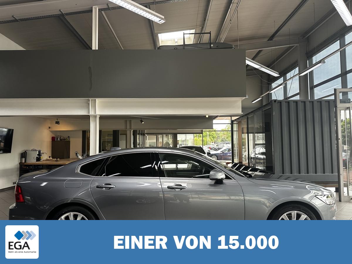 Volvo S90  D4 Momentum LED Navi RCam CarPlay KeyLess