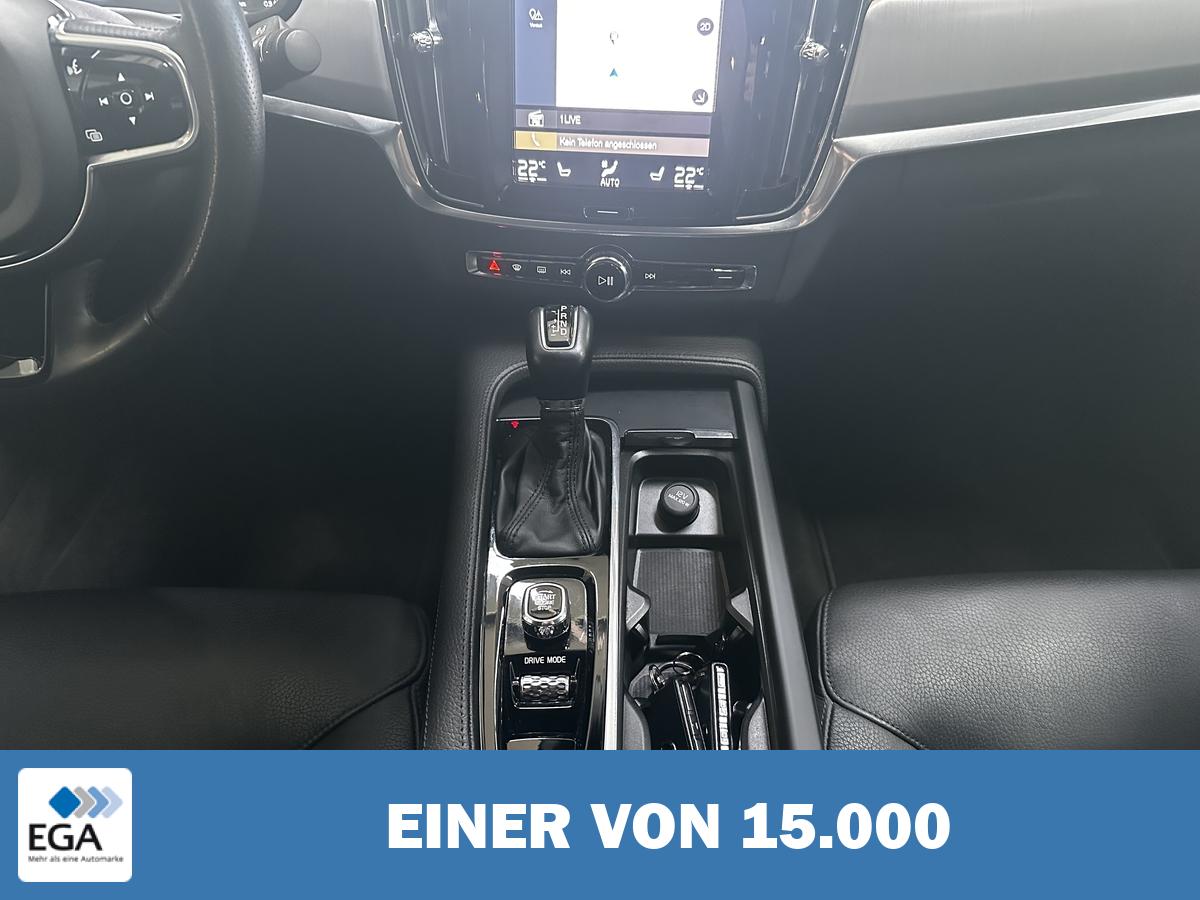 Volvo S90  D4 Momentum LED Navi RCam CarPlay KeyLess