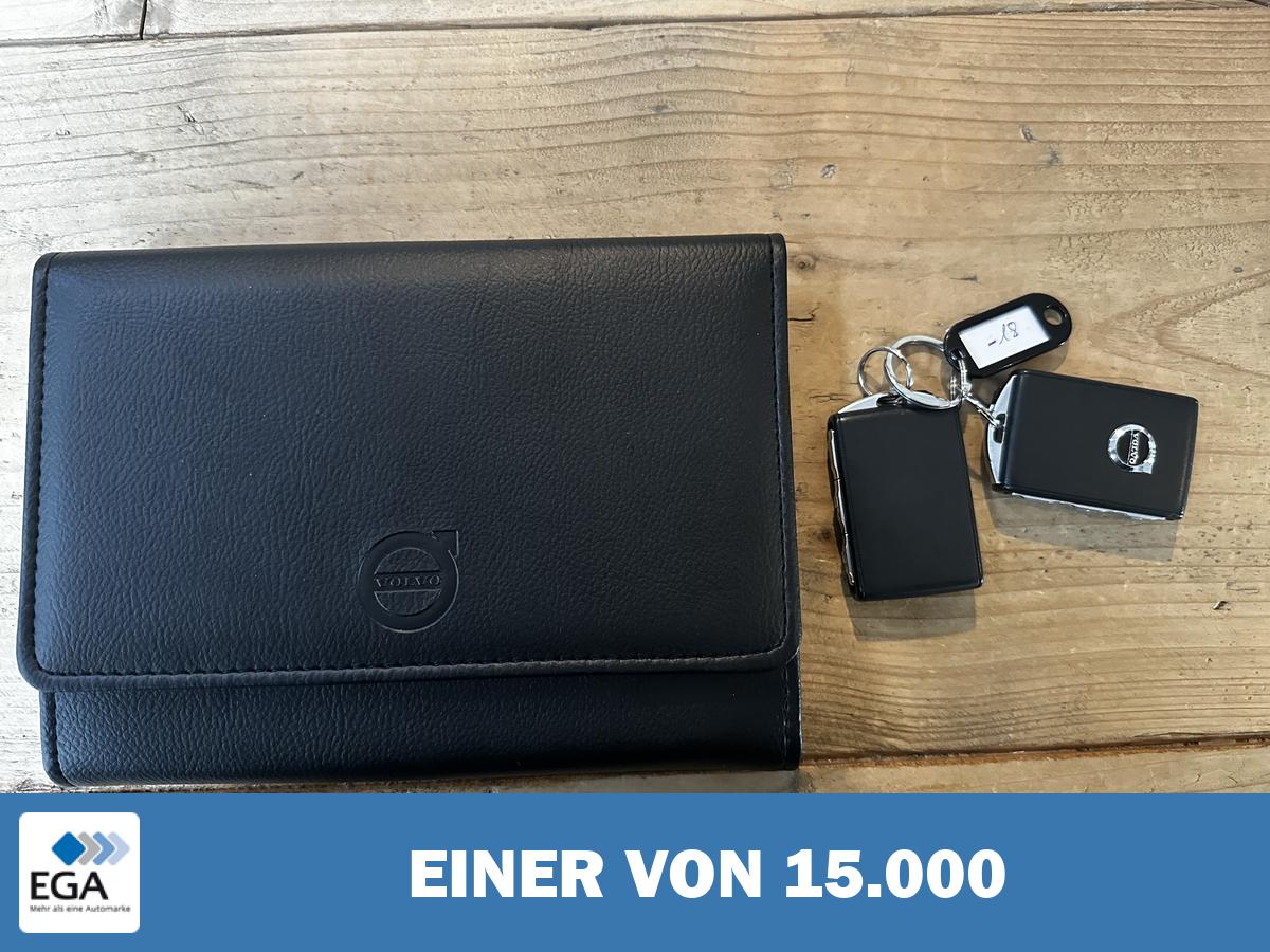 Volvo S90  D4 Momentum LED Navi RCam CarPlay KeyLess