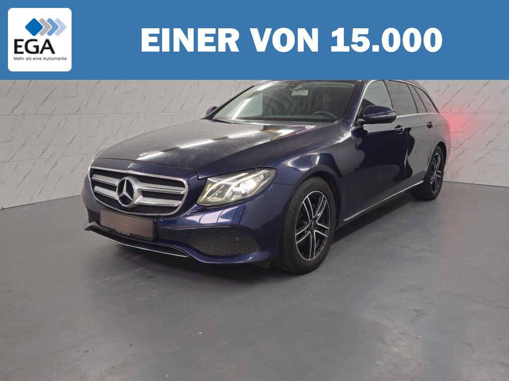 Mercedes-Benz E 220 d+AHK+LED+Kam+Navi+Keyless+Ambiente+Touch