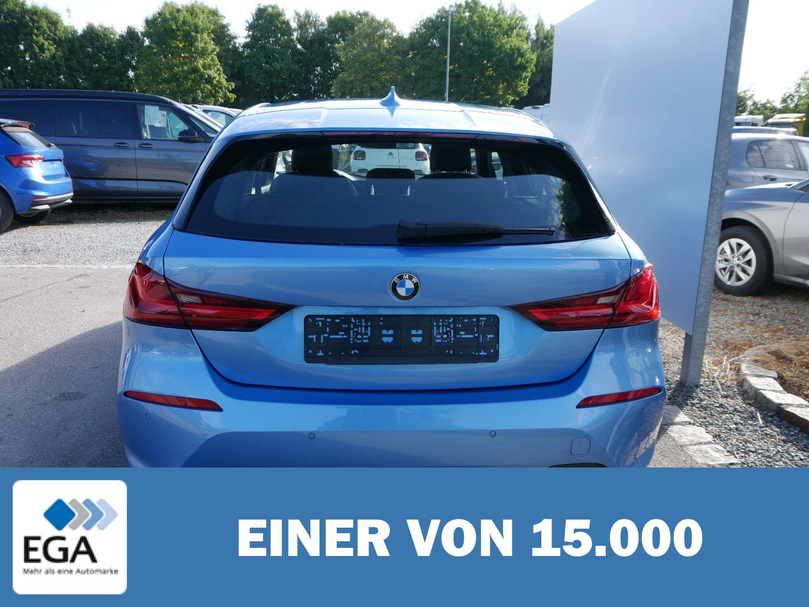 BMW 118 i SPORT LINE*NAVI*PDC*SHZ*KLIMA*LED*AMBIENTE-BELEUCHTUNG 17 ZOLL