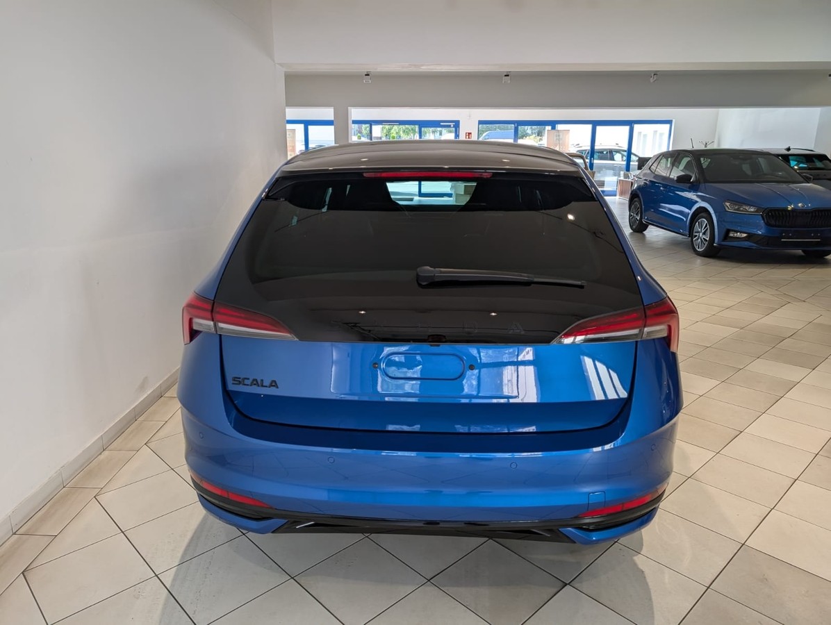 Skoda Scala Monte Carlo AHK NAVI PANO 5J.Garantie 