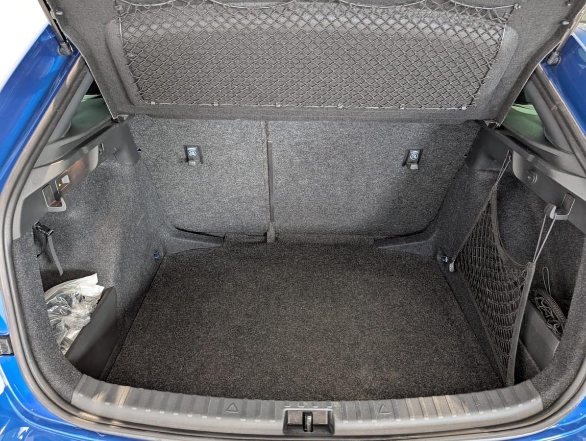 Skoda Scala Monte Carlo AHK NAVI PANO 5J.Garantie 