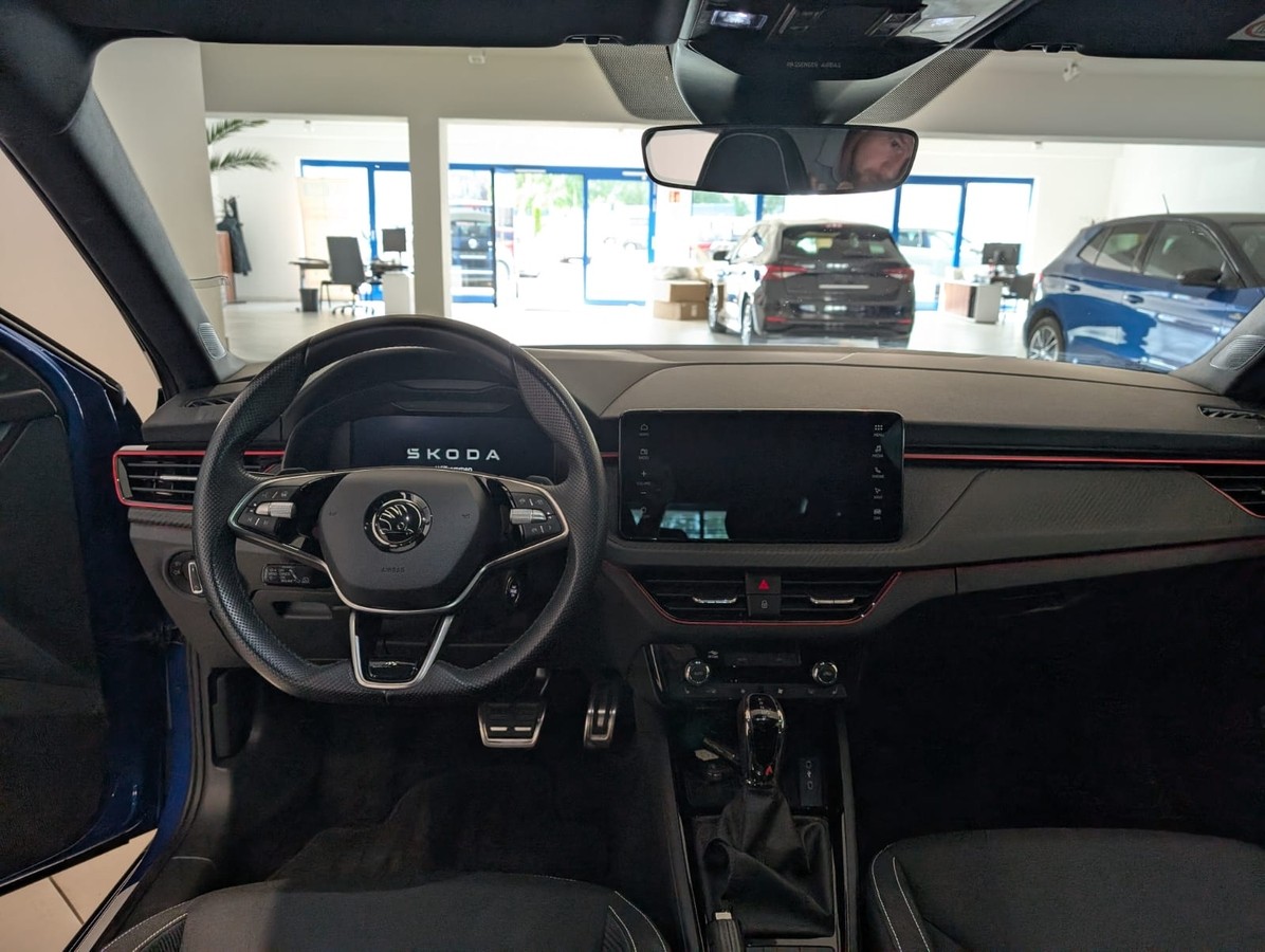 Skoda Scala Monte Carlo AHK NAVI PANO 5J.Garantie 
