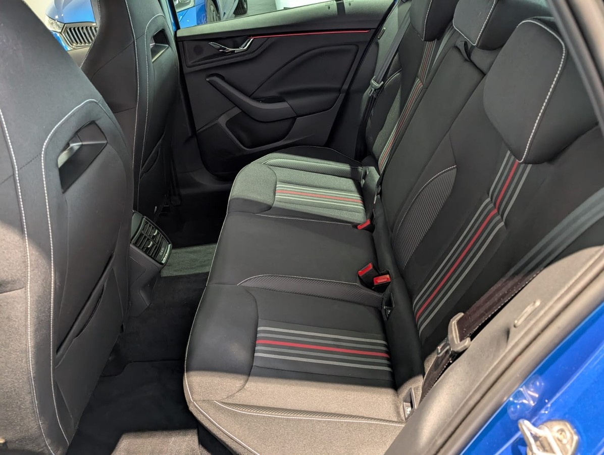 Skoda Scala Monte Carlo AHK NAVI PANO 5J.Garantie 