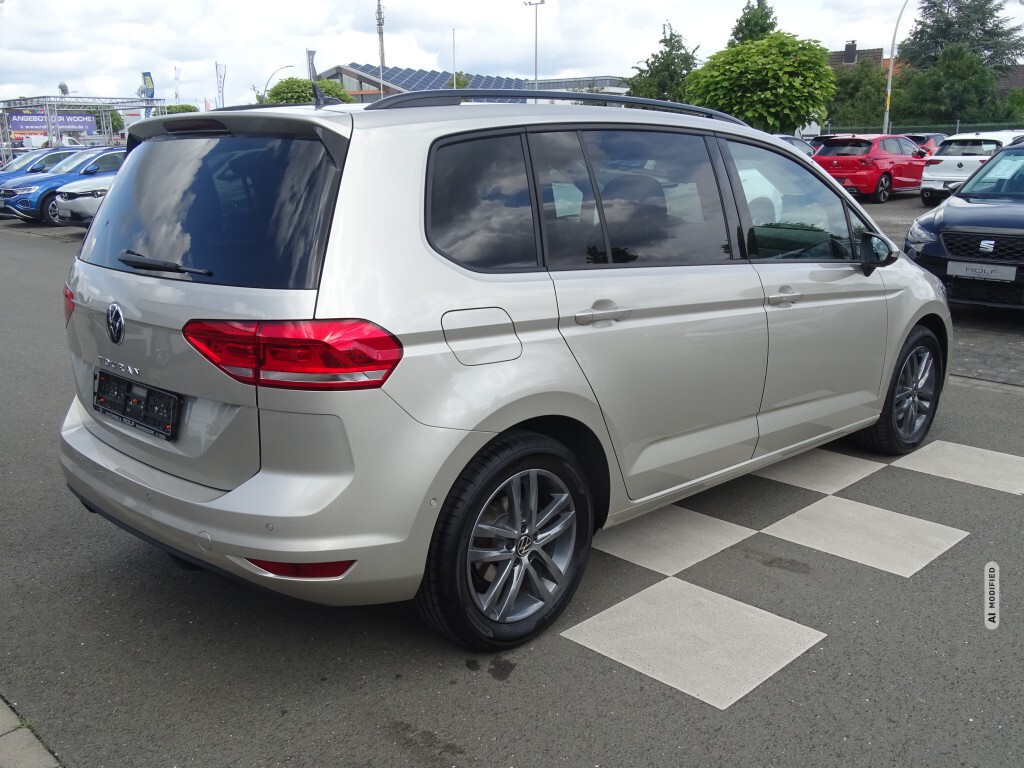 Volkswagen Touran 1.5*DSG*LED*DAB*RFK*APP CONNECT*7 SITZER