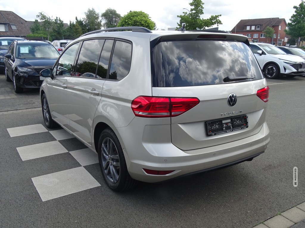 Volkswagen Touran 1.5*DSG*LED*DAB*RFK*APP CONNECT*7 SITZER