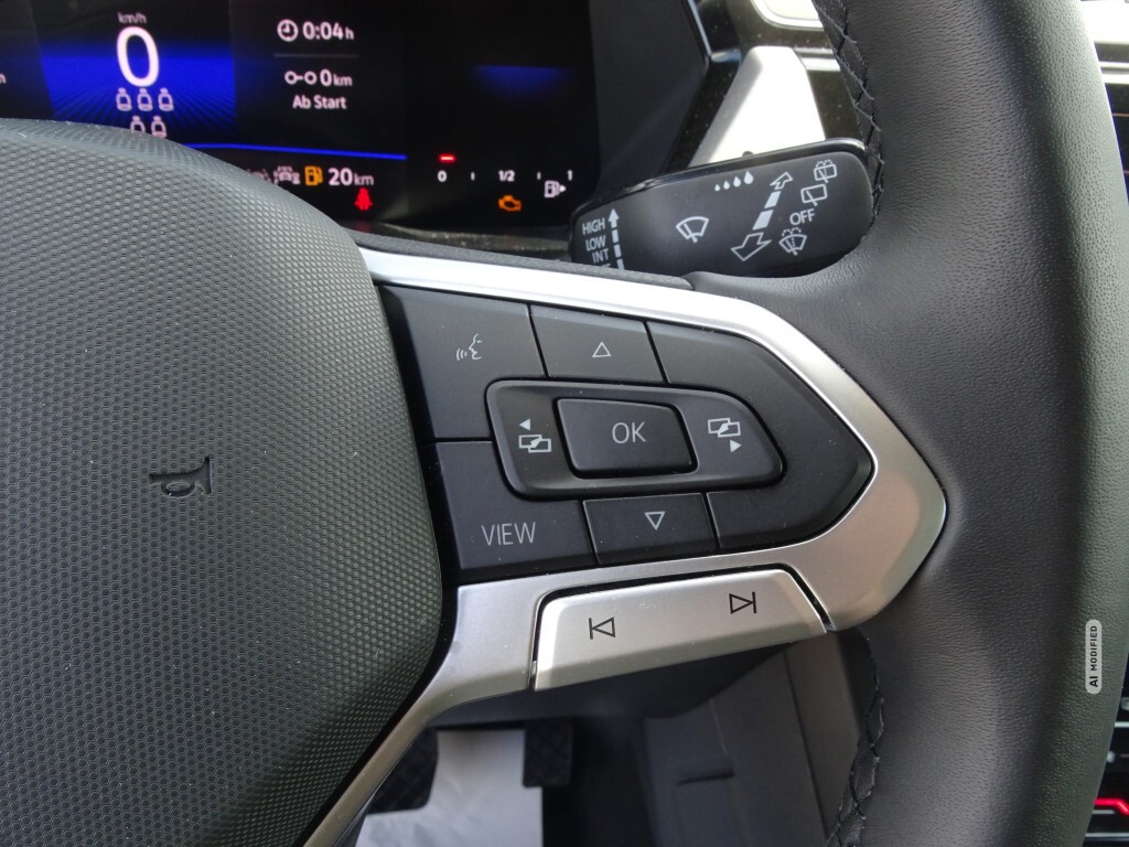 Volkswagen Touran 1.5*DSG*LED*DAB*RFK*APP CONNECT*7 SITZER