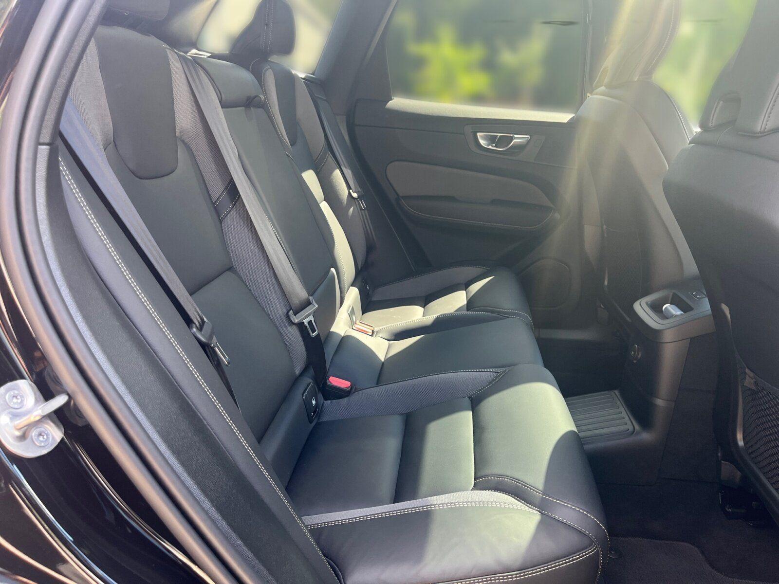 Volvo XC60 T8 AWD Ultra Dark Plug-In (EURO 6d) AHK+SI
