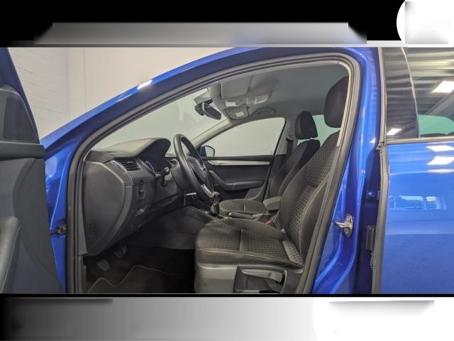 Skoda Octavia Drive  1.4 TSI  NAVI LED PDC SITZHZG
