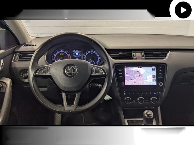 Skoda Octavia Drive  1.4 TSI  NAVI LED PDC SITZHZG