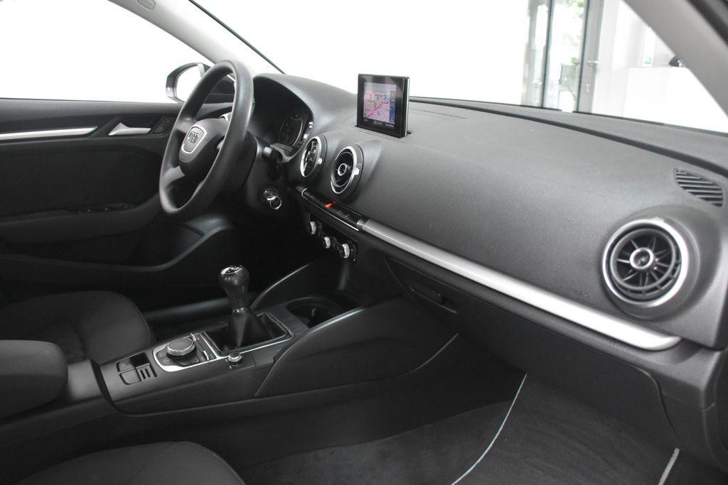 Audi A3 Sportback Ultra Navi 2Z-Klima Sitzheiz PDC
