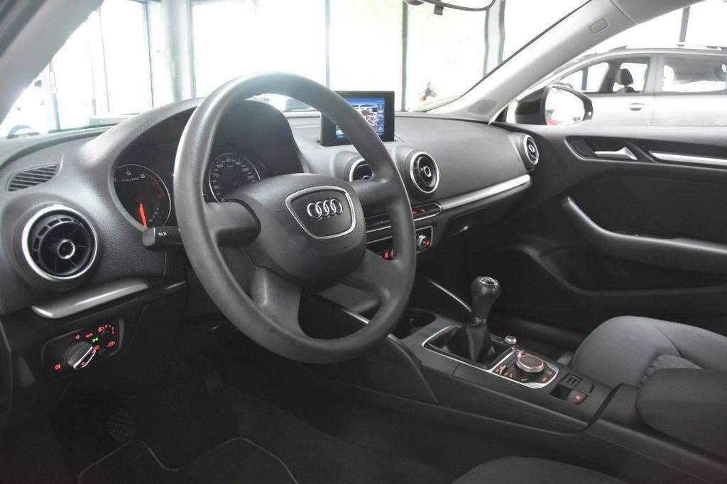 Audi A3 Sportback Ultra Navi 2Z-Klima Sitzheiz PDC