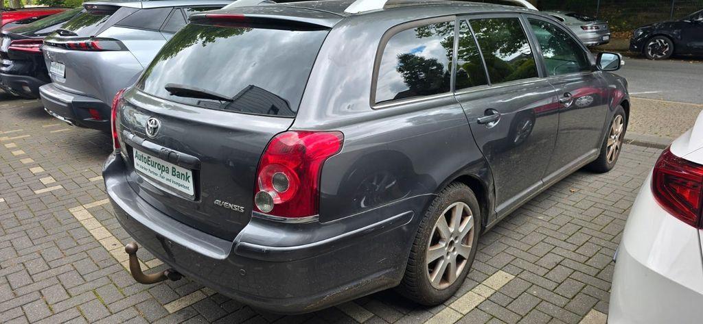 Toyota Avensis Kombi 1.8 Travel Klimaauto Navi Allwette