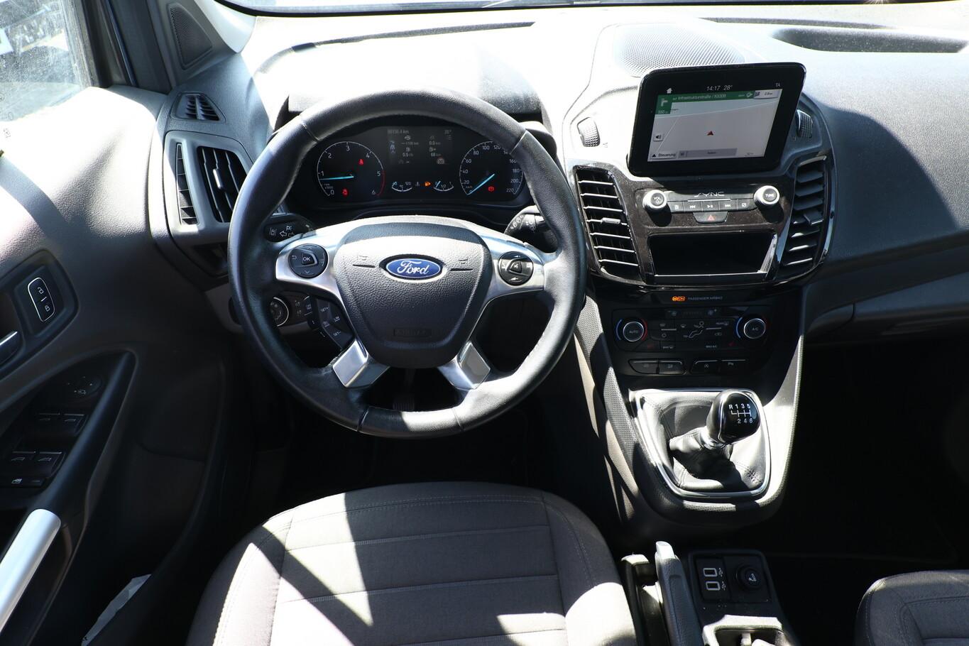 Ford Tourneo Connect Grand  1.5TDCi 120 Titanium 7S