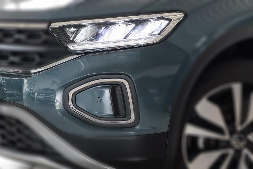 Volkswagen T-Roc Move 1.0 TSI LED+AHK+KAMERA+NAVI+ACC+APP