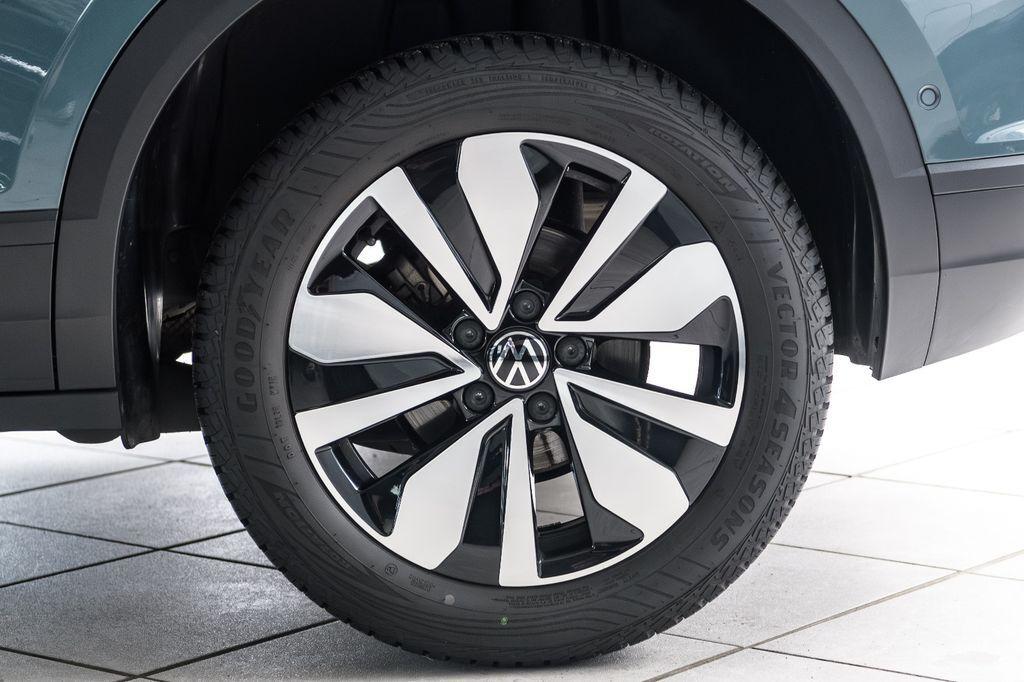 Volkswagen T-Roc Move 1.0 TSI LED+AHK+KAMERA+NAVI+ACC+APP