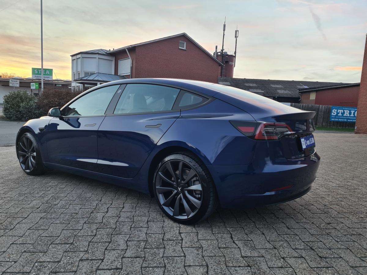 Tesla Model 3 LR AWD 2023 Erst 25Tkm Fin. ab 3,99% möglich 