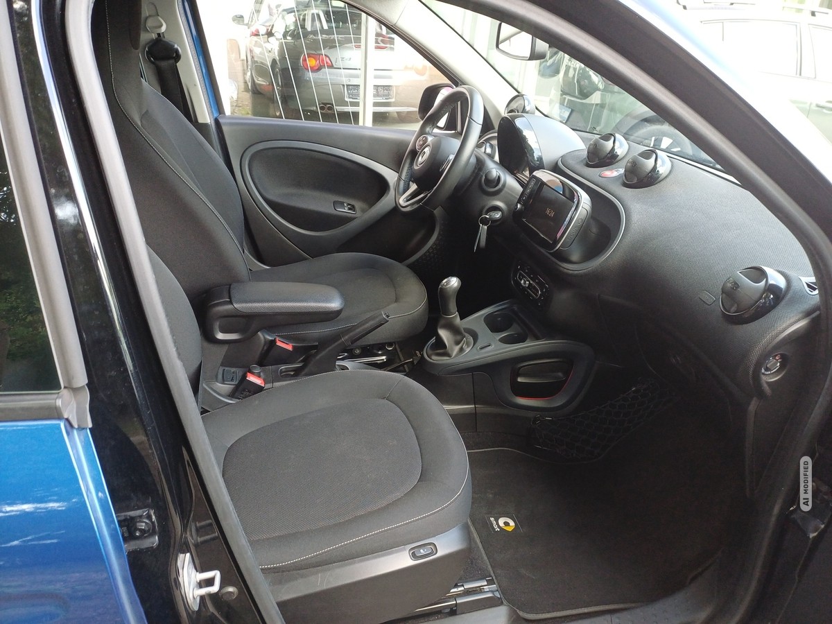 Smart ForFour Passion SHZ * PDC HINTEN * KLIMAAUTOMATIK*TEMPOMAT