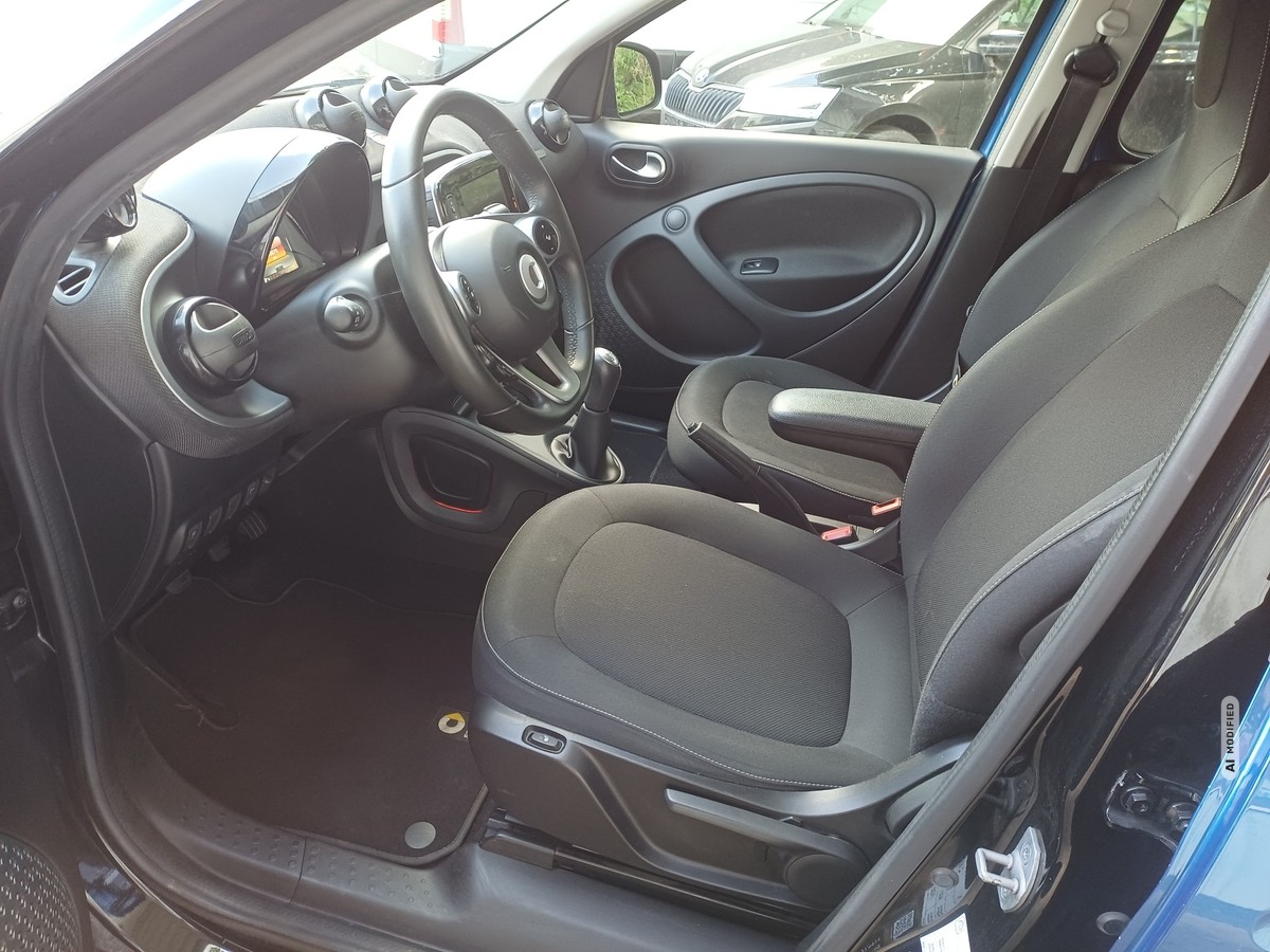 Smart ForFour Passion SHZ * PDC HINTEN * KLIMAAUTOMATIK*TEMPOMAT