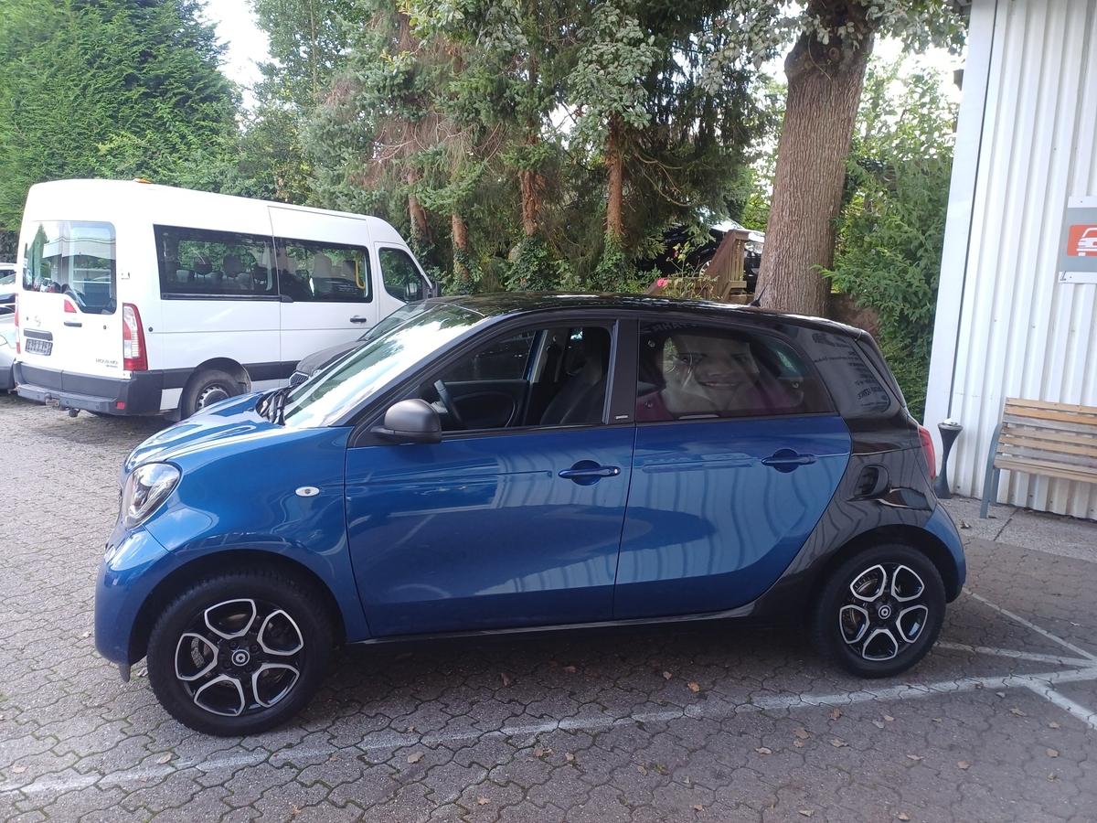 Smart ForFour Passion SHZ * PDC HINTEN * KLIMAAUTOMATIK*TEMPOMAT