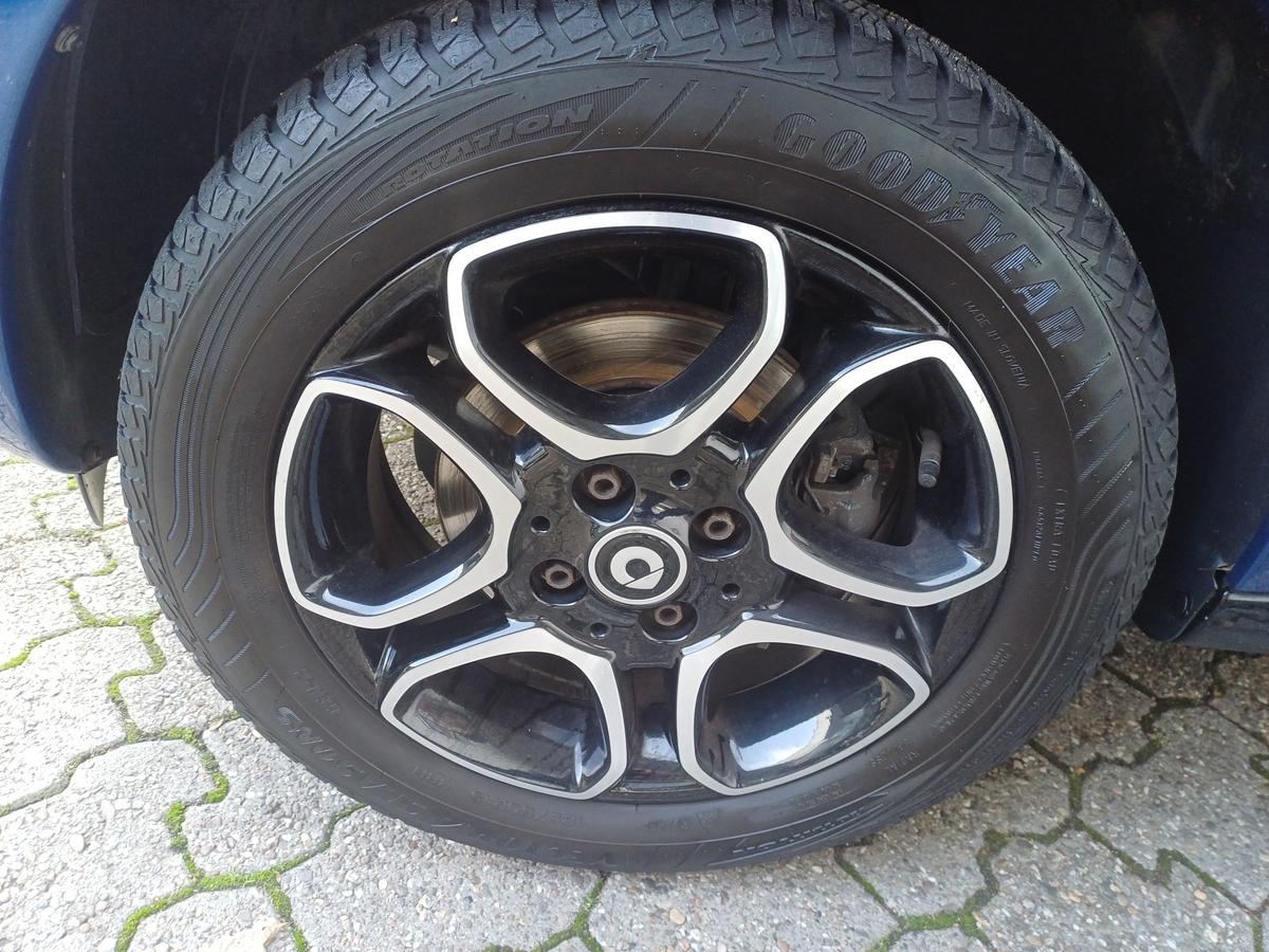 Smart ForFour Passion SHZ * PDC HINTEN * KLIMAAUTOMATIK*TEMPOMAT