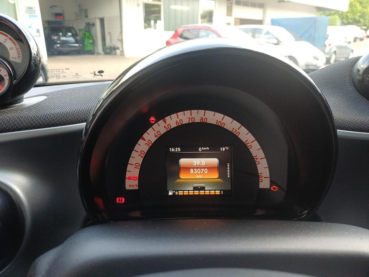 Smart ForFour Passion SHZ * PDC HINTEN * KLIMAAUTOMATIK*TEMPOMAT