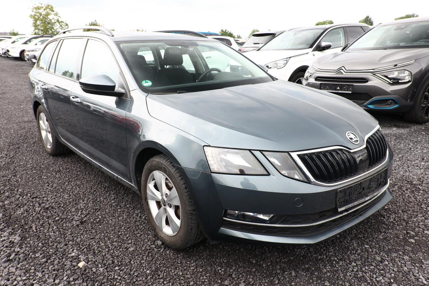 Skoda Octavia 1.5 TSI 150 Style SmartLi PDC