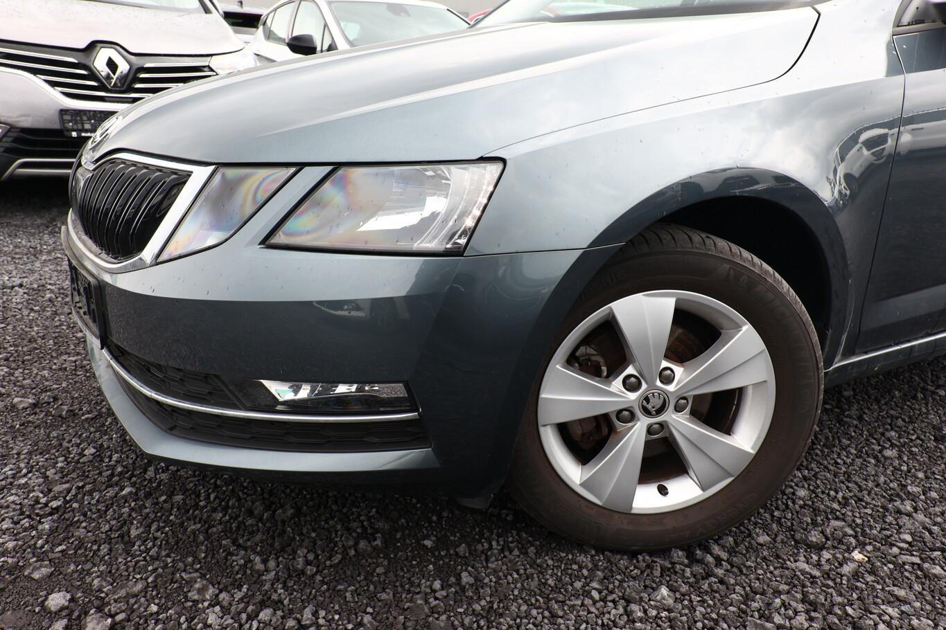Skoda Octavia 1.5 TSI 150 Style SmartLi PDC