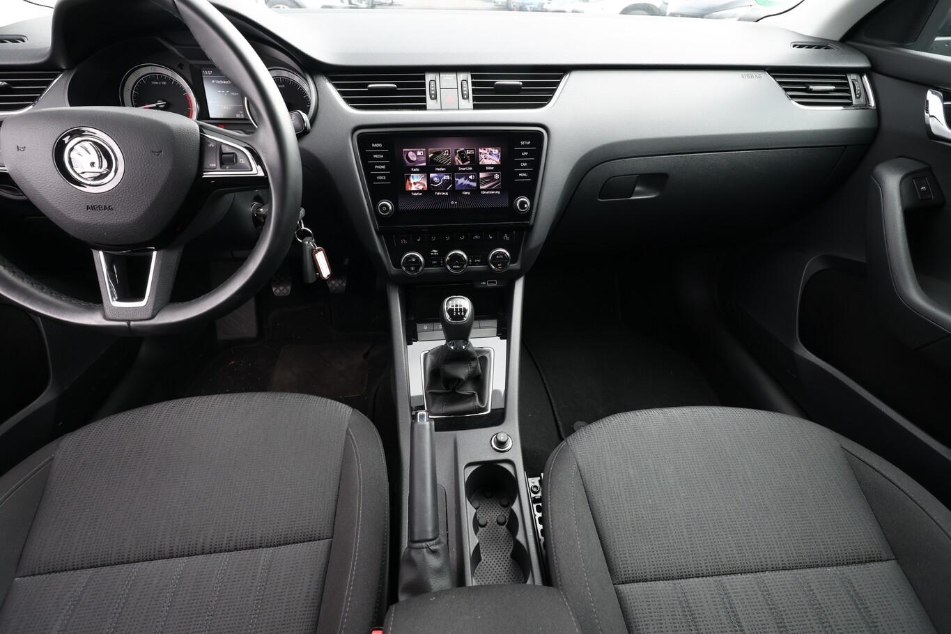 Skoda Octavia 1.5 TSI 150 Style SmartLi PDC