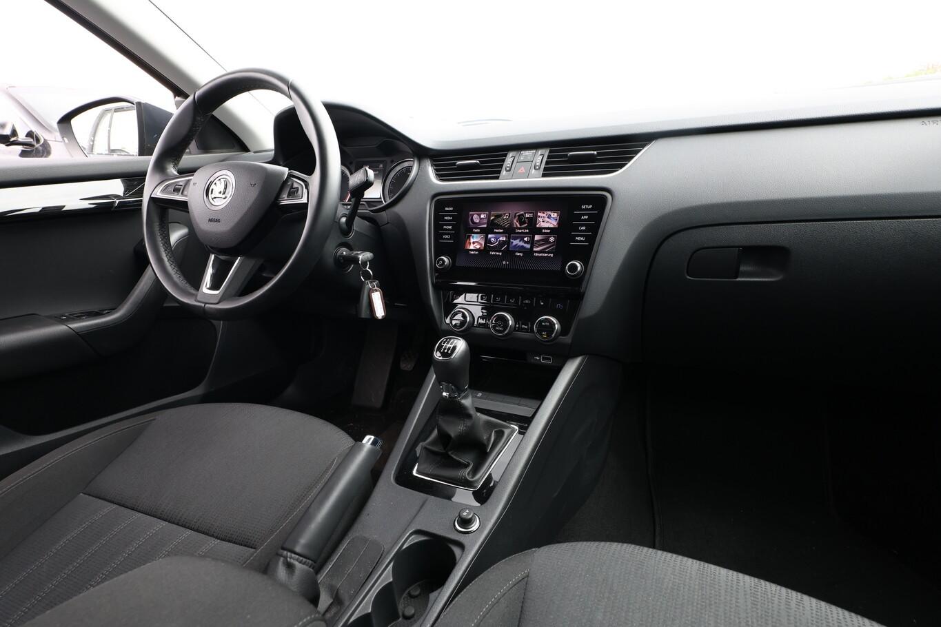 Skoda Octavia 1.5 TSI 150 Style SmartLi PDC