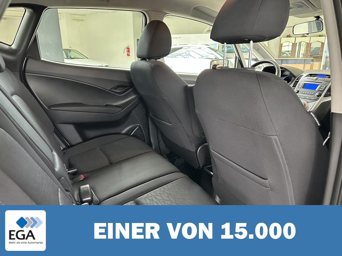 Hyundai ix20 1.6 Space blue Klima Sitzhz. Lenkradhz. PDC 