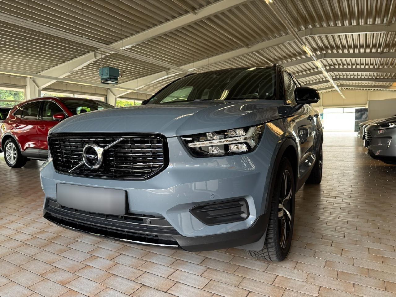 Volvo XC40 XC40 R Design Plug-In Hybrid 2WD *AHK-GJR-H&K*
