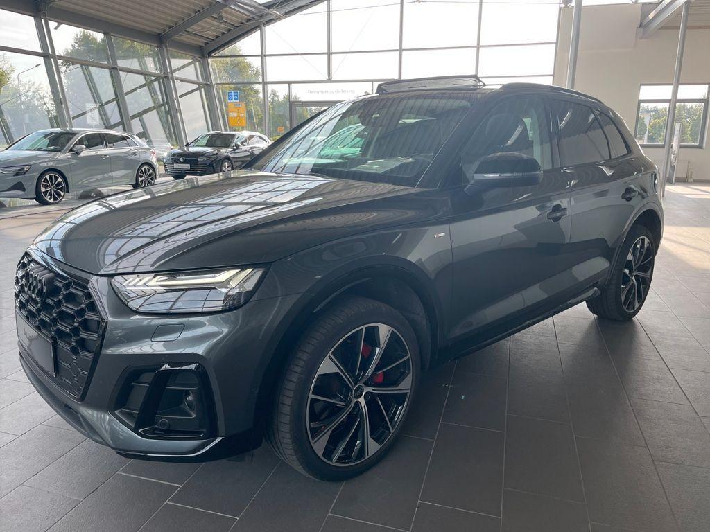 Audi Q5 40 TDI S line Competition +PANO+MATRIX+AHK+AP