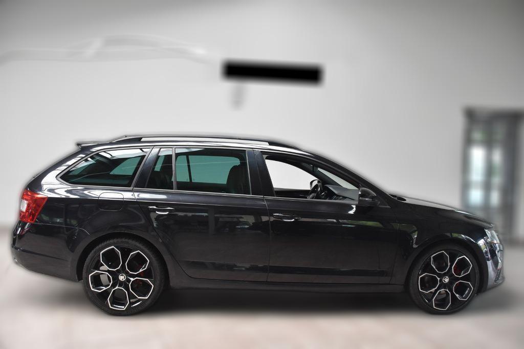 Skoda Octavia RS 4x4 DSG Navi Leder Kamera ACC SHZ AHK