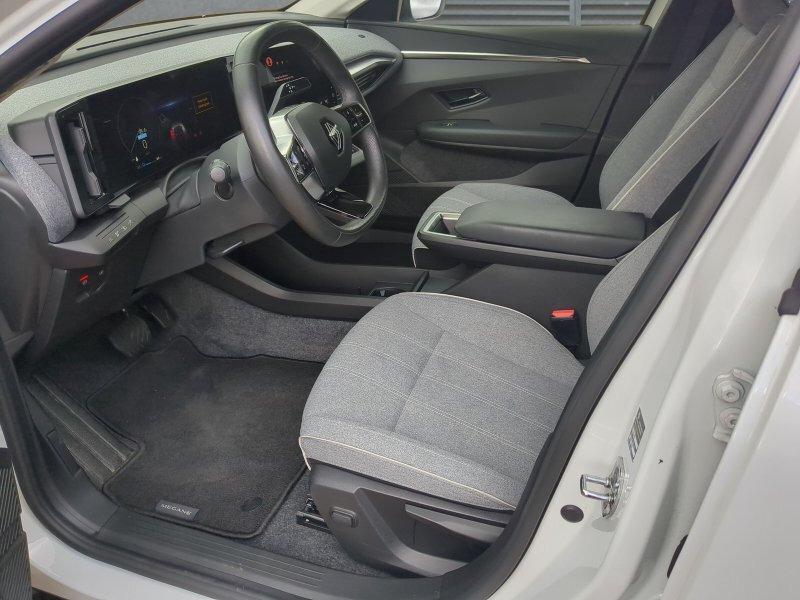 Renault Megane E-Tech EV40 Equilibre standard charge