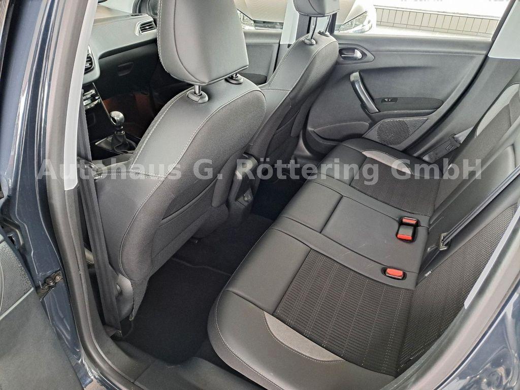 Peugeot 2008 Allure *Navi*Panoramadach*