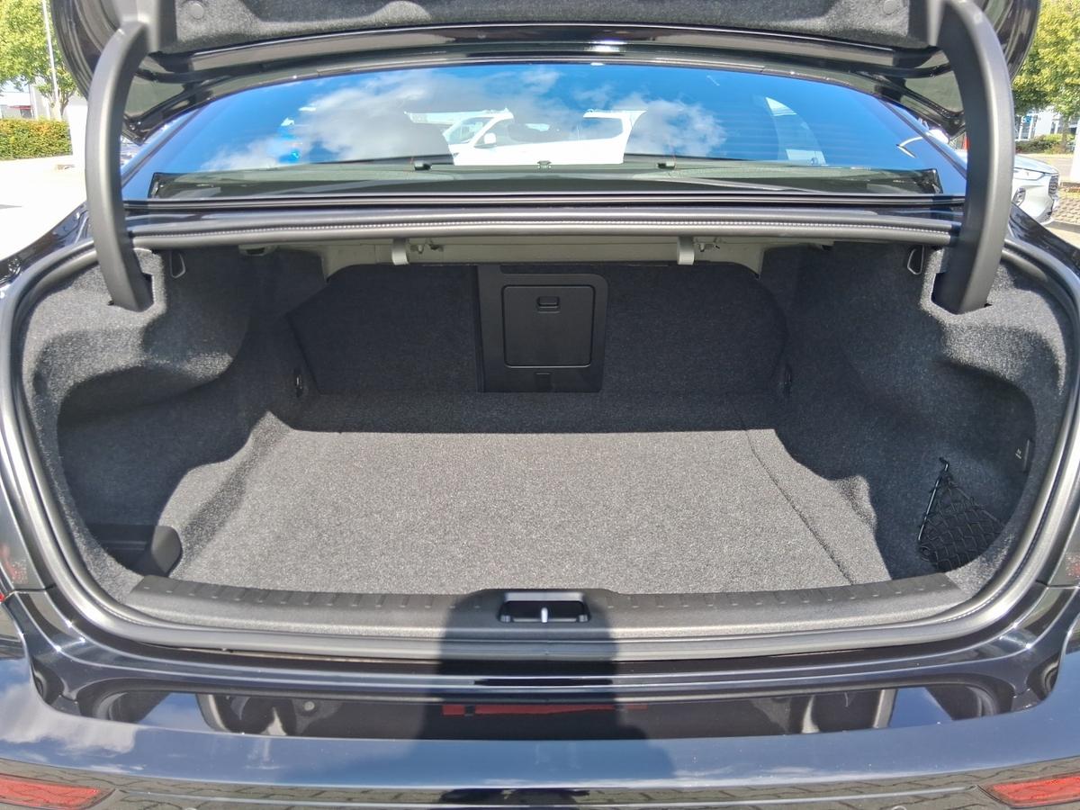 Volvo S60 R Design*PANORAMADACH*360°-CAM*HARMAN/KARDON