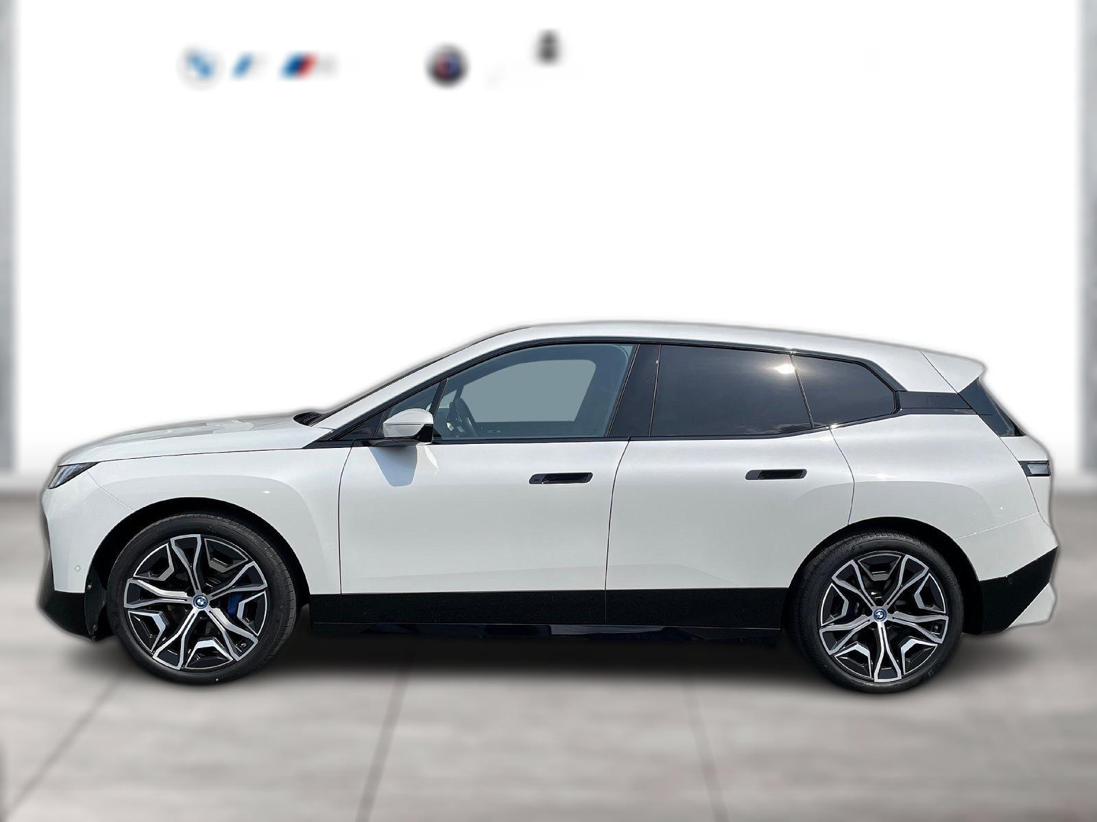 BMW iX SPORT B&W LASER NAVI 360°VIEW AHK PANO ALU 22