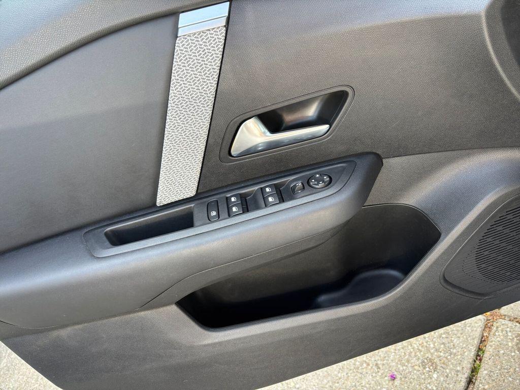 Citroën C4 Shine 1.2 PureTech PANORAMADACH+NAVIGATION