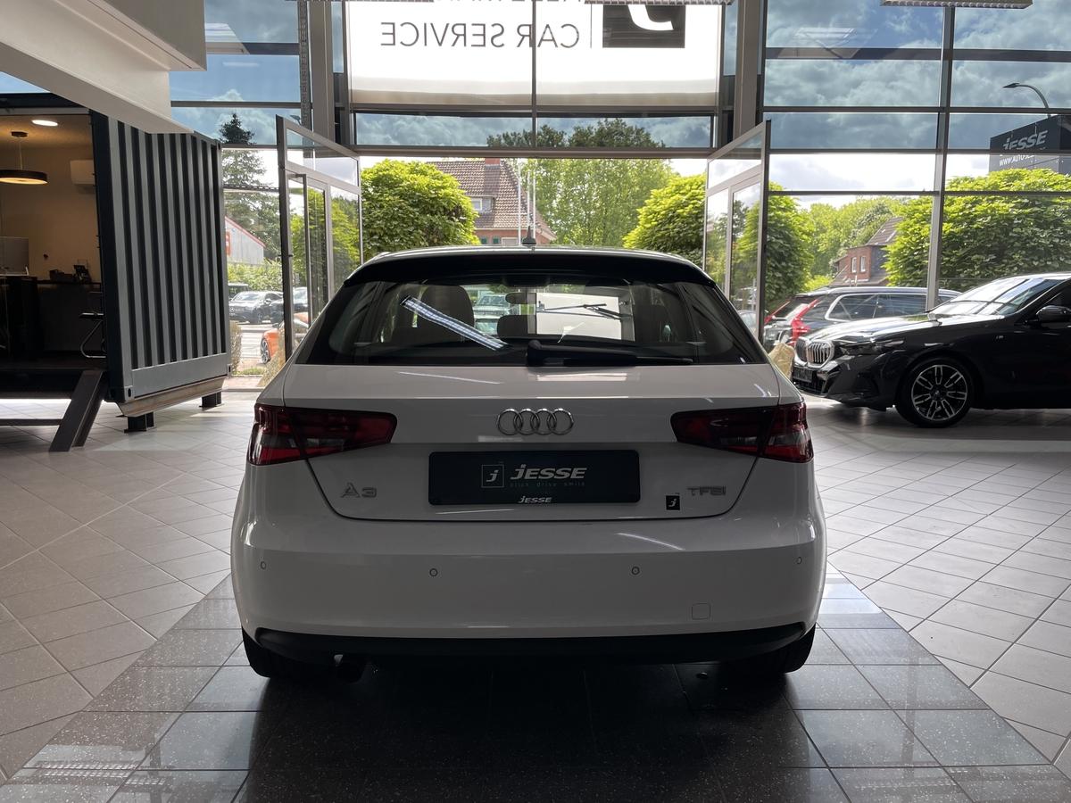 Audi A3 1.2 TFSI Attraction SHZ PDC Navi AHK