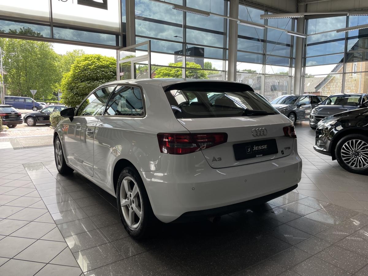 Audi A3 1.2 TFSI Attraction SHZ PDC Navi AHK