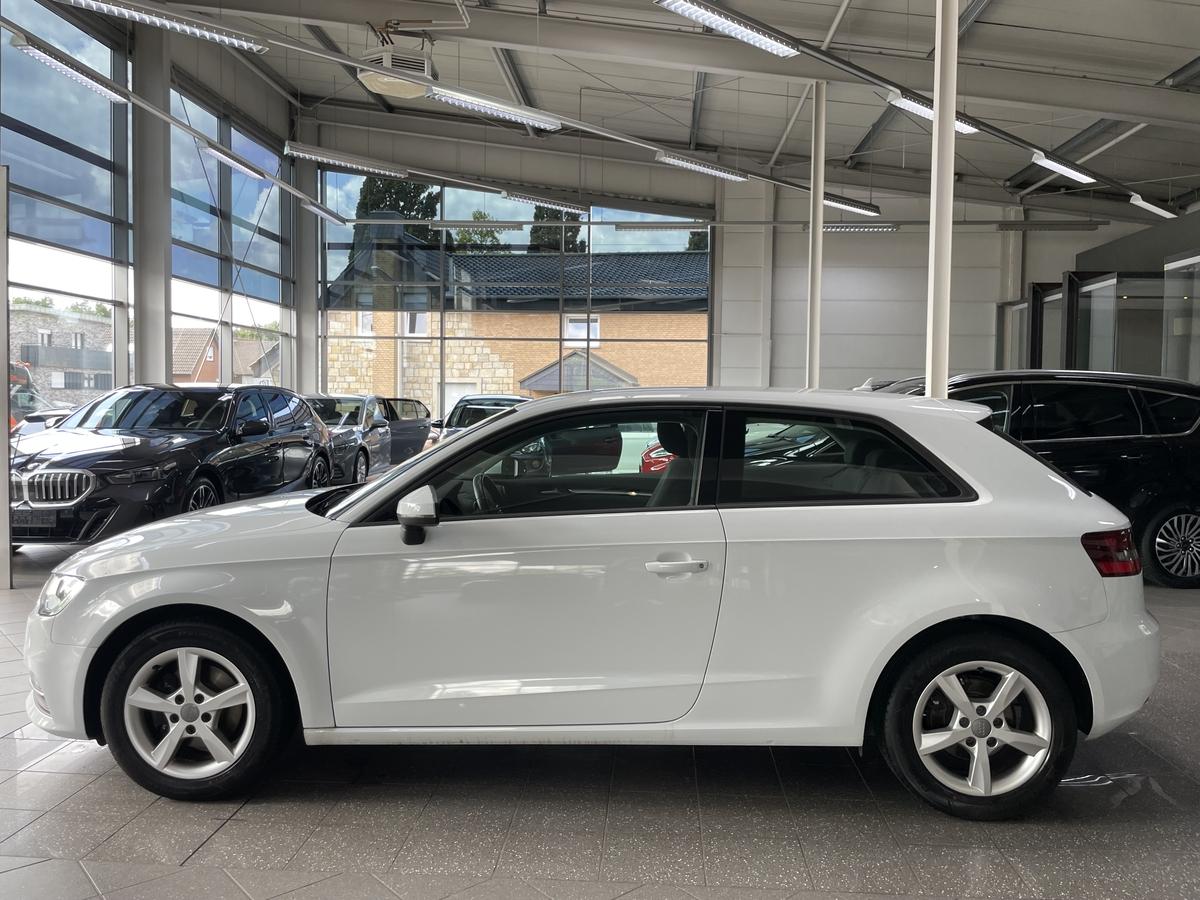 Audi A3 1.2 TFSI Attraction SHZ PDC Navi AHK