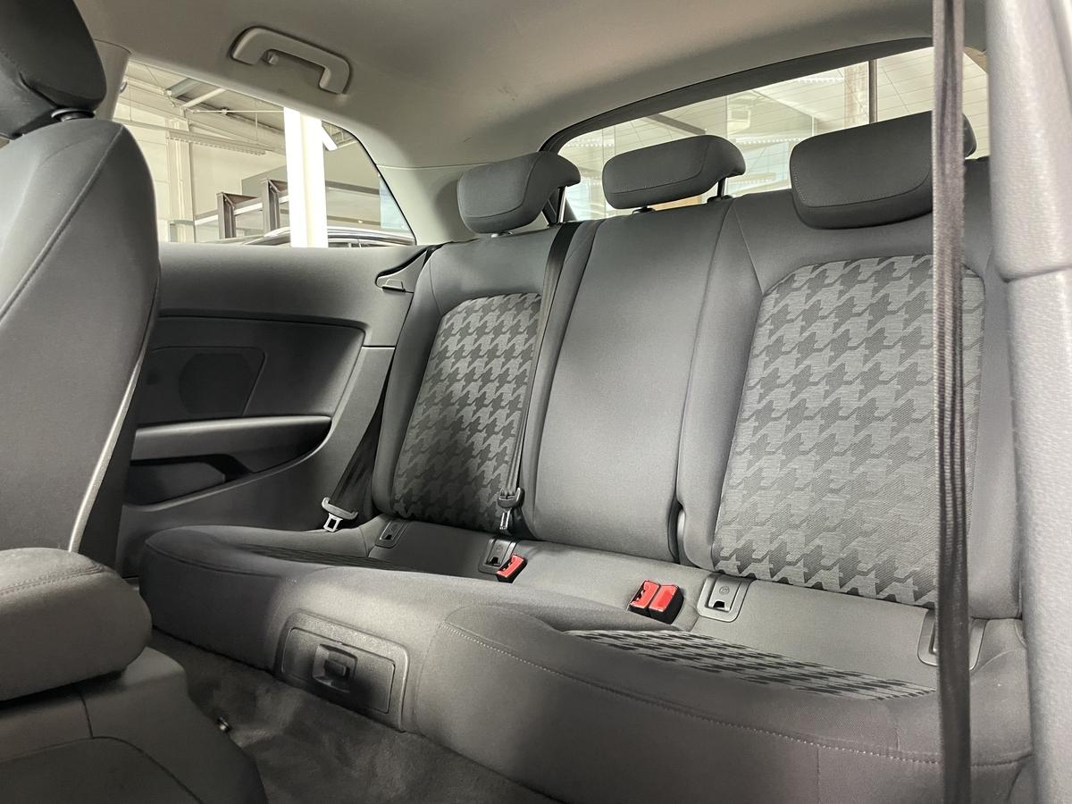 Audi A3 1.2 TFSI Attraction SHZ PDC Navi AHK