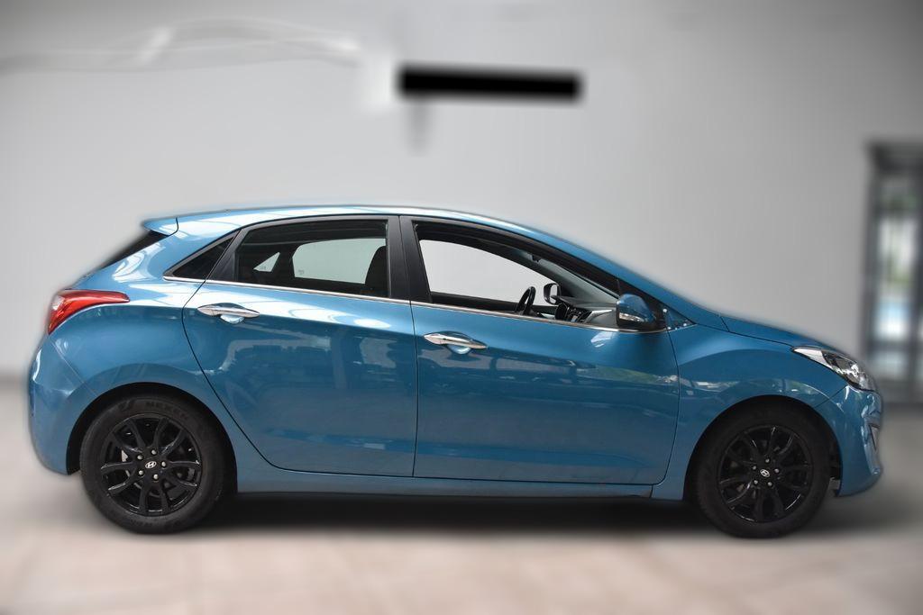 Hyundai i30 Style 1.6 CRDi Navi Klimaauto Kamera Tempo