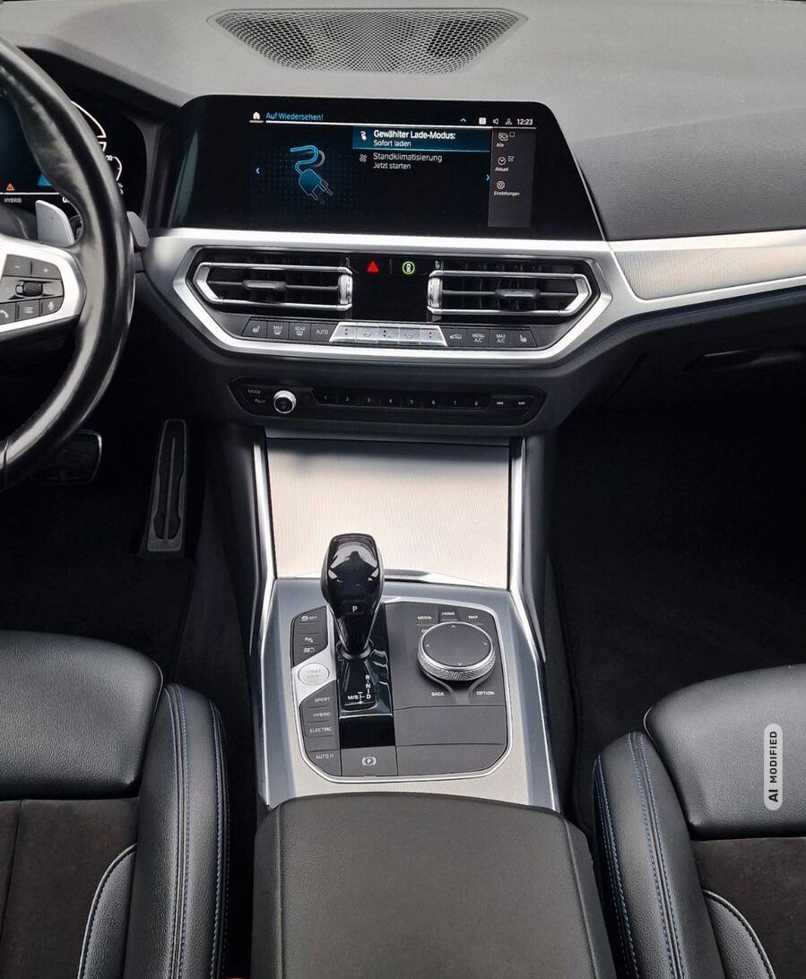 BMW 330 e Touring  M Sport Boost Harman Cardon 1.HD